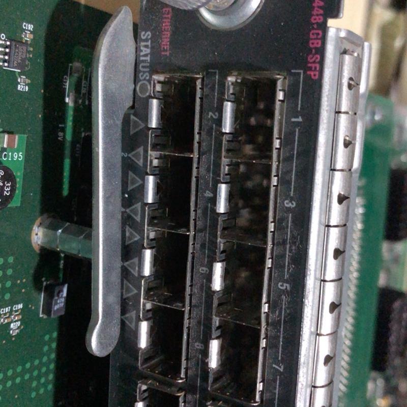 议价直拍不发：思科WS-X4448-GB-SFP原装拆机。