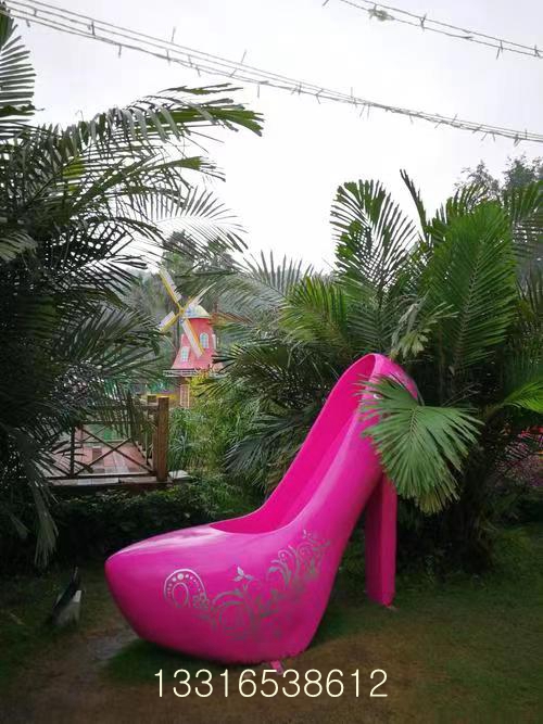 商业广告展览美陈大型玻璃钢高跟鞋雕塑景观树脂仿真溜冰鞋子模型