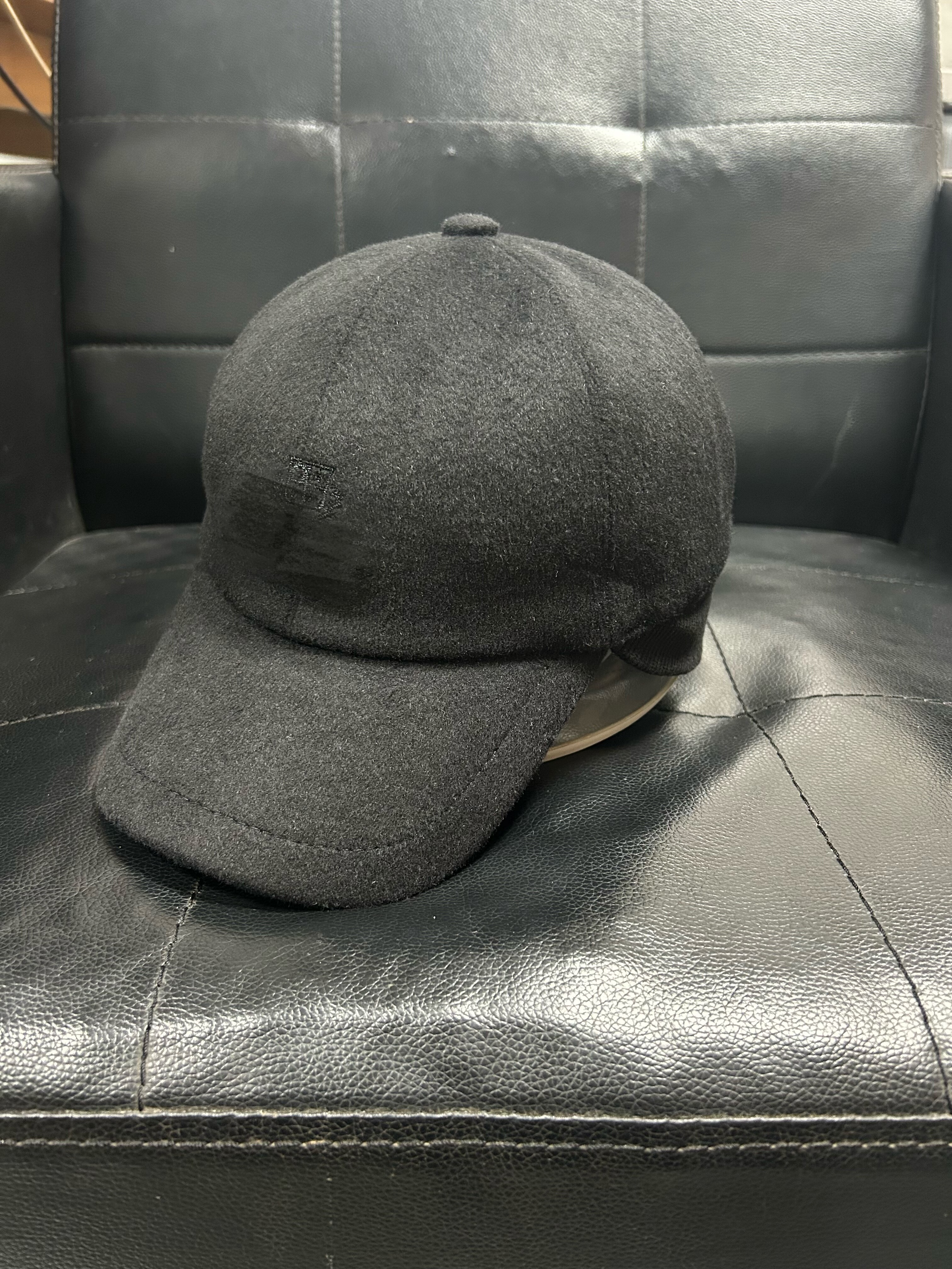 thumbnail for 2025 New Baseball Cap Men's and Women's Autumn and Winter Warm Ear Protection Cap Peaked Cap Versatile Casual Sports Cap