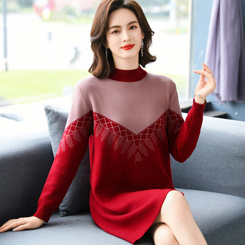 中年妈妈毛衣女连衣裙百搭中老年秋冬装中长款大码加厚保暖打底衫