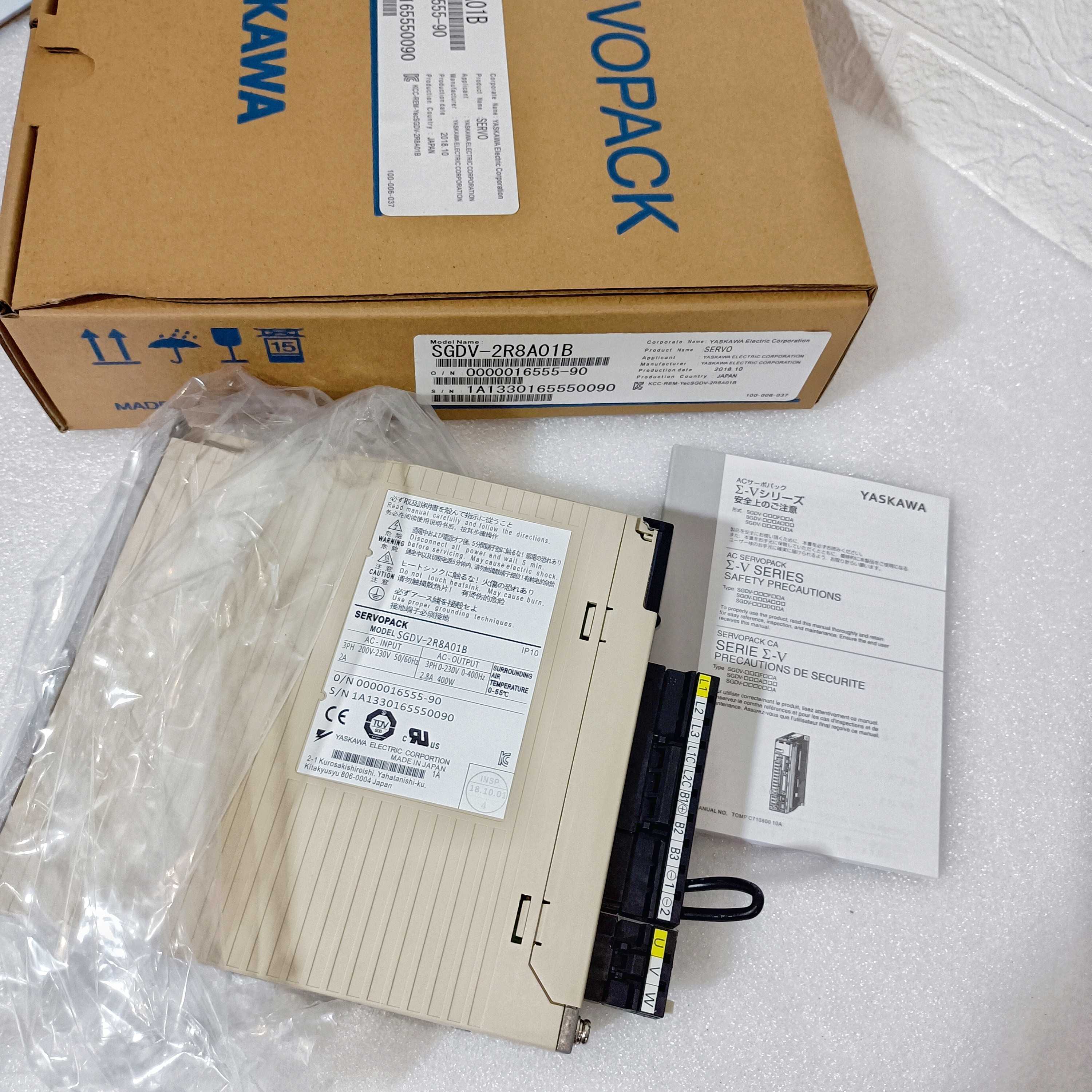 SGDV-1R6A01A/1R6A11B/R90A11B/R90A11A/2R8A01A/11B002000安川