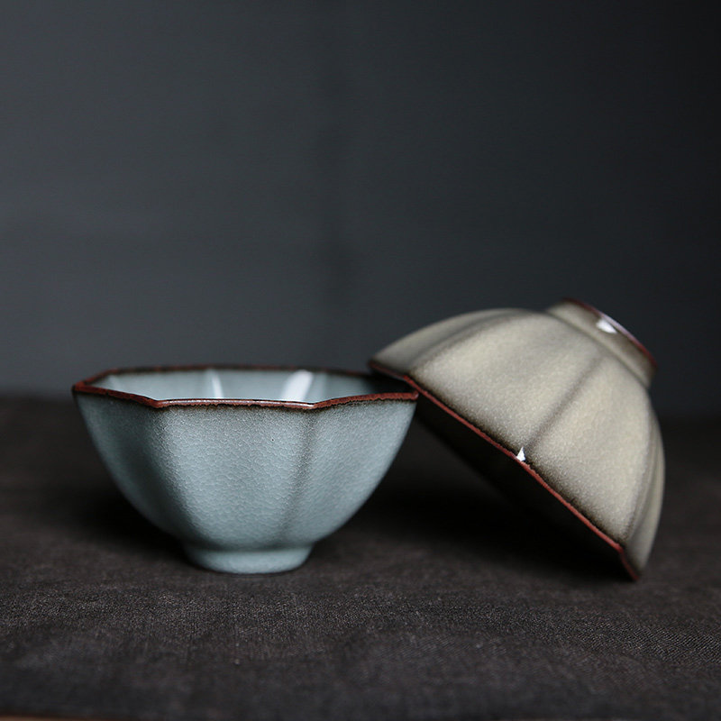 龙泉青瓷王文铁胎品茗杯陶瓷手工杯功夫茶杯普洱杯主人单杯茶盏