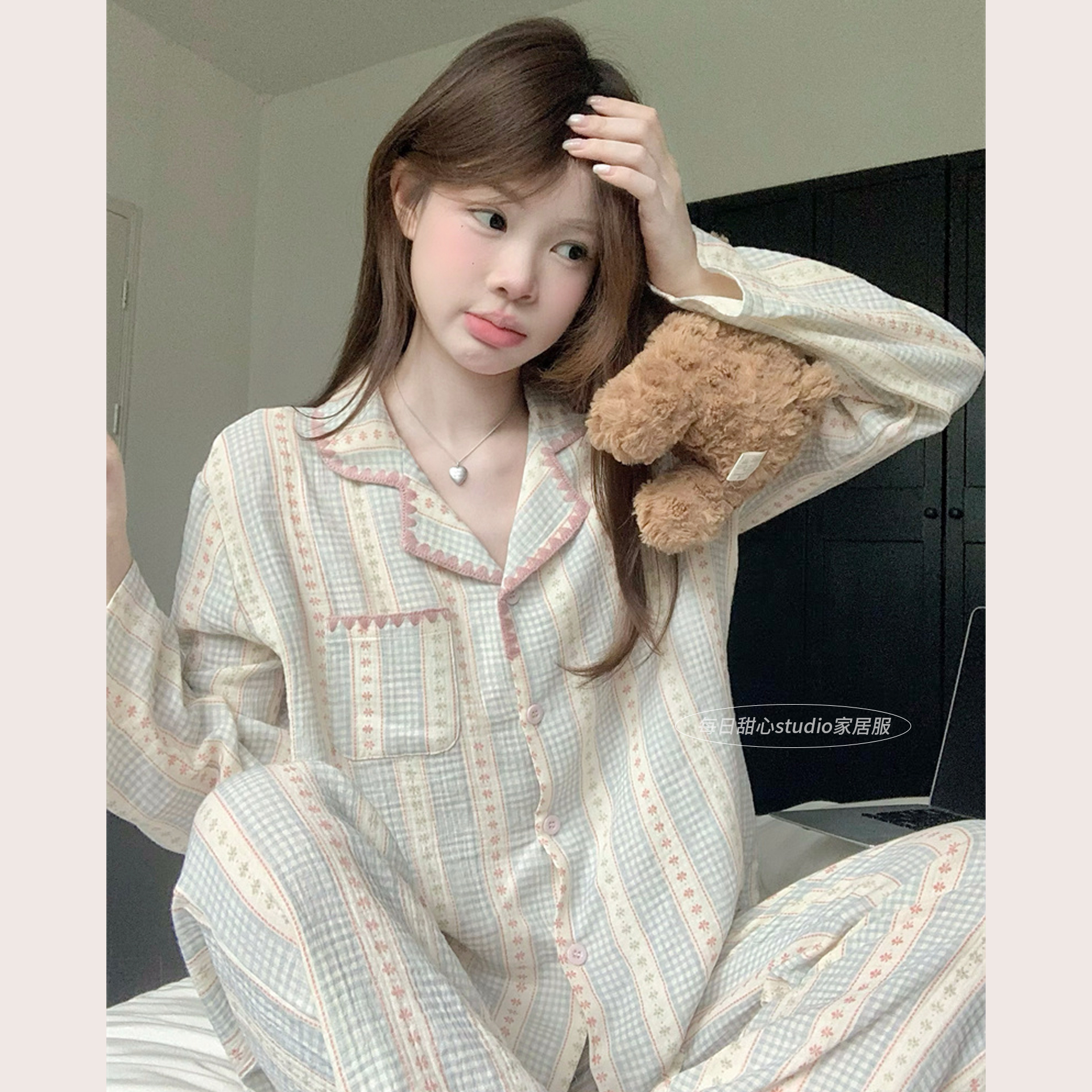 韩版格子碎花纯棉睡衣女款春秋季可爱翻领双层棉纱长袖长裤家居服