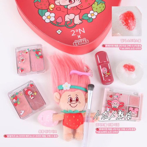 2an草莓mochi系列troll联名 10月限定腮红套盒 眼影盘