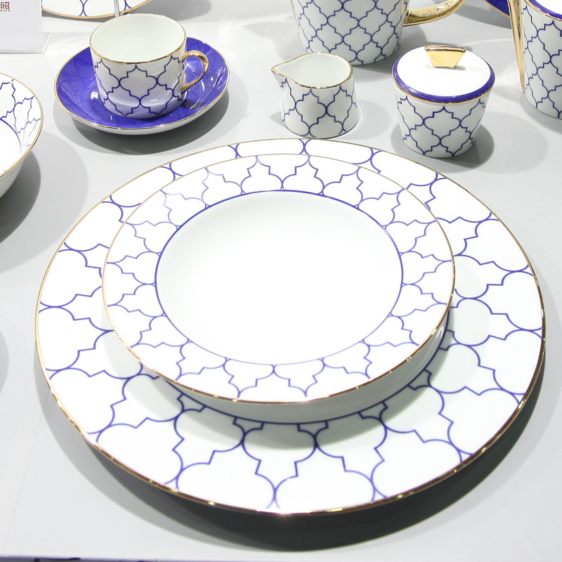 LEGLE圆盘陶瓷餐厅四瓣花餐具