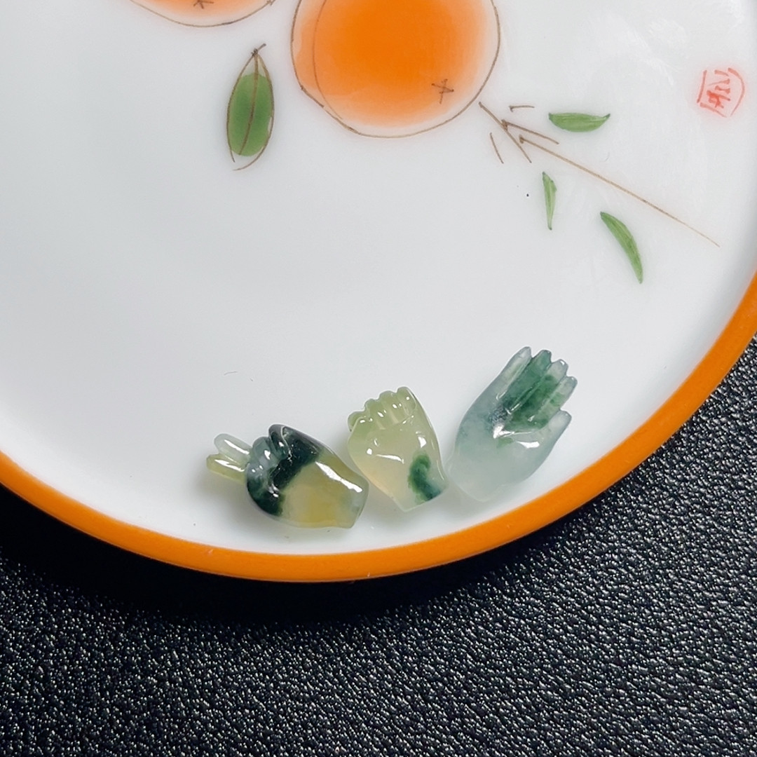 s7翡翠特色冰飘花石头剪刀布滴流一套卡12mm左右