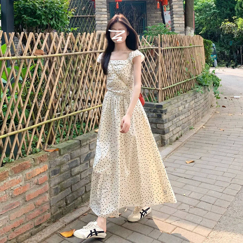 惊喜依依法式初恋波点小飞袖连衣裙女学生学院风方领中长款公主裙