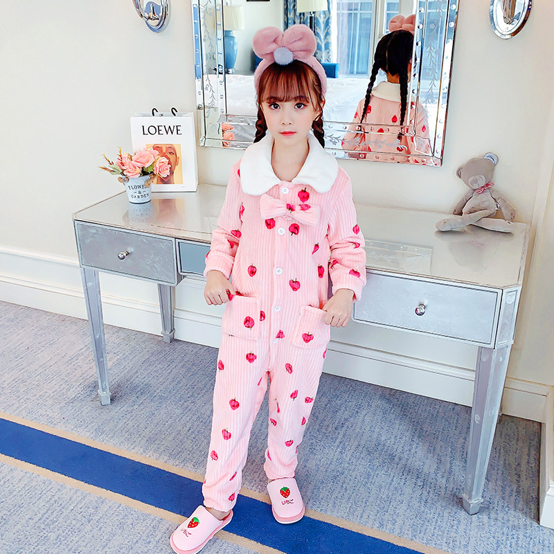 CHILDRENS ONE-PIECE PAJAMAS AUTUMN AND WINTER CORAL VELVET GIRLS FLANNEL BABY KICK ANTI GIRL BELLY PROTECTION STRAWBERRY LOUNGEWEAR