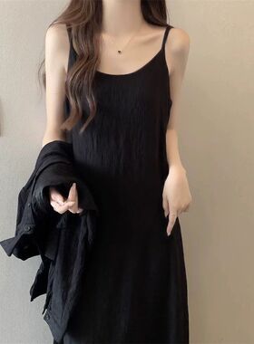 长裙夏季性感爆款法式褶皱修身连衣裙慵懒轻奢风吊带裙女百搭显瘦