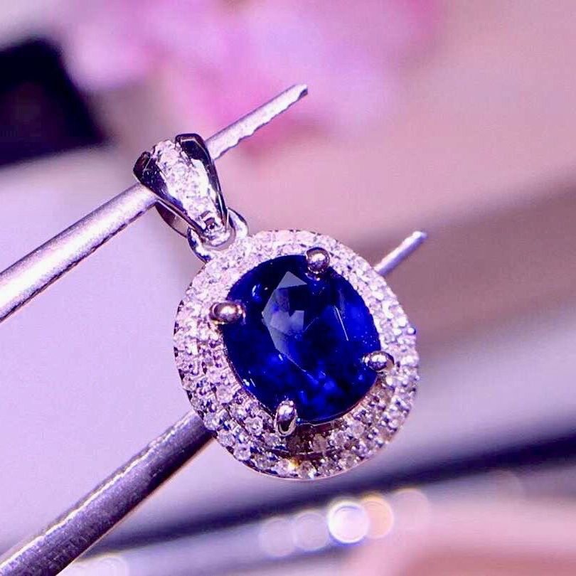 天然斯里兰卡蓝宝石吊坠18K皇家蓝高净度满火彩5A级蓝宝精工镶嵌