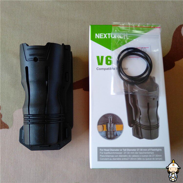 纳丽德 V6战术快拔电筒套 通用手电筒腰挂 360度旋转多功能电棍套