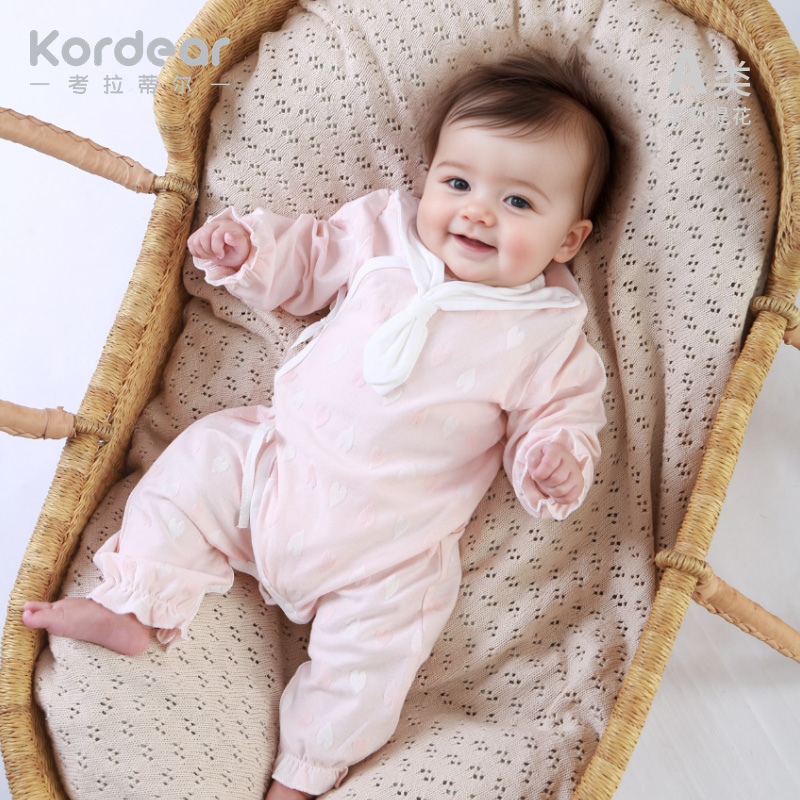 面料舒适好穿粉色长袖连体衣