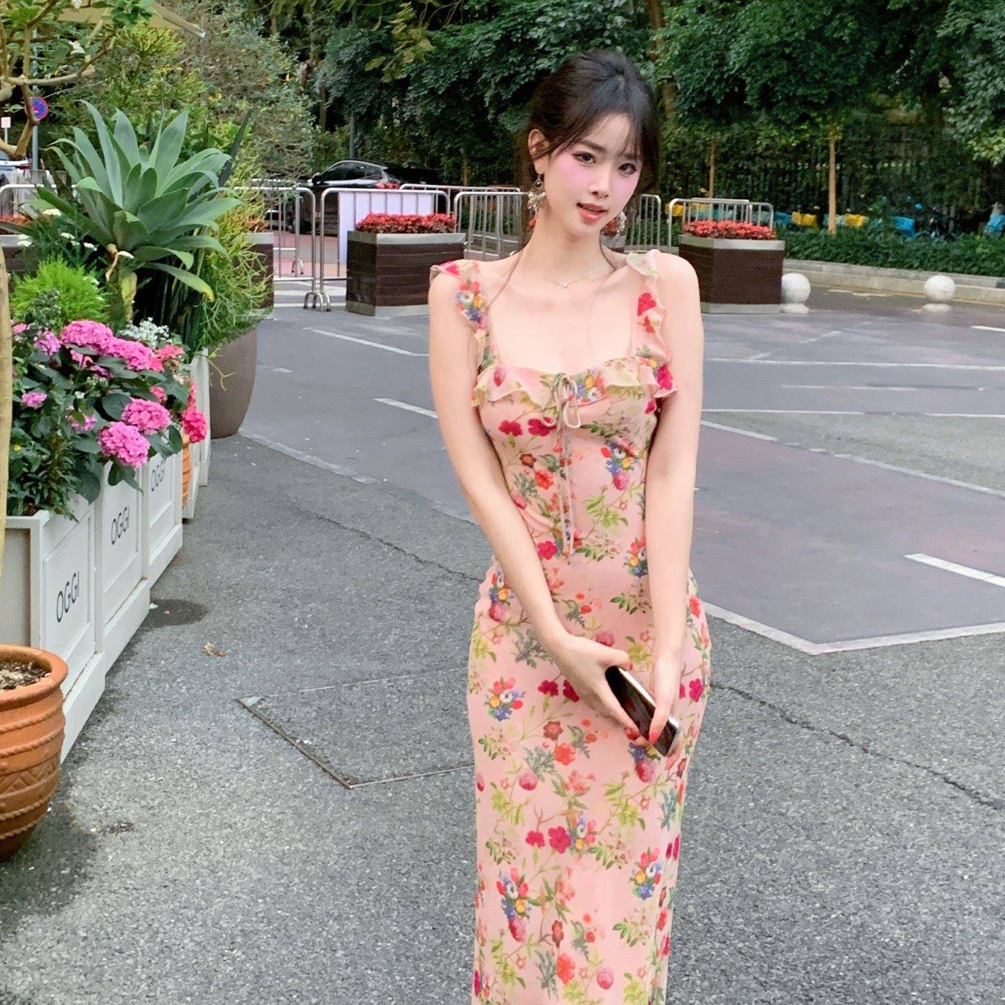 章蜜糖 荷明媚色系超2026048衬肤色 温柔纯白欲斜裁显显瘦叶边吊