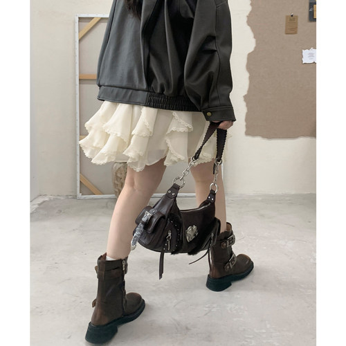 CV大码女装 秋季新款高腰不规则蕾丝花边半身裙垂感短裙胖MM穿搭