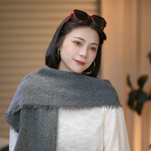 高级感羊毛披肩冬季外搭女斗篷钮扣针织套头脖套保暖气质围脖围巾