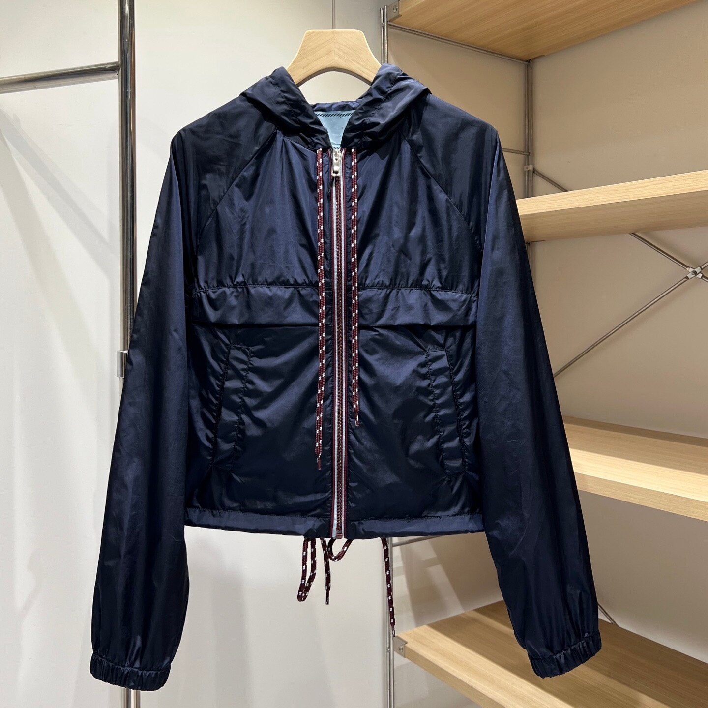 深圳南油新款防晒紫外线风连帽抽绳高腰宽松大口袋拉链外套上衣女