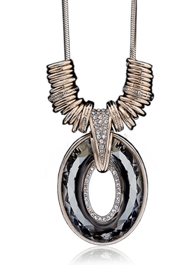 夸张椭圆形水钻长款挂件毛衣链