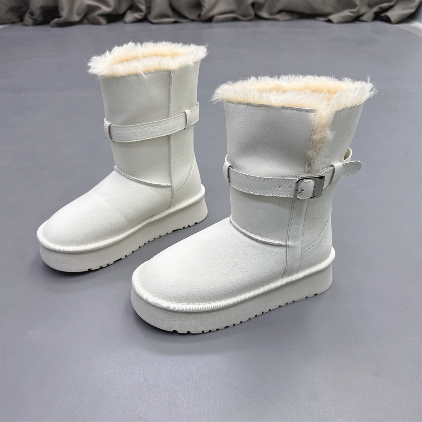 真皮女鞋厚底加绒保暖白色雪地靴