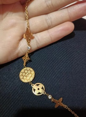 新款高级网红款气质花朵手链手饰百搭不掉色轻奢气质小众风钛钢