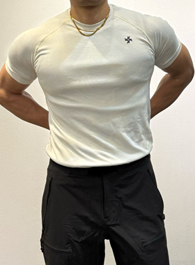 【卡秋山】云泵GEO迷彩速干修身短袖无缝针织运动健身弹力透气T恤