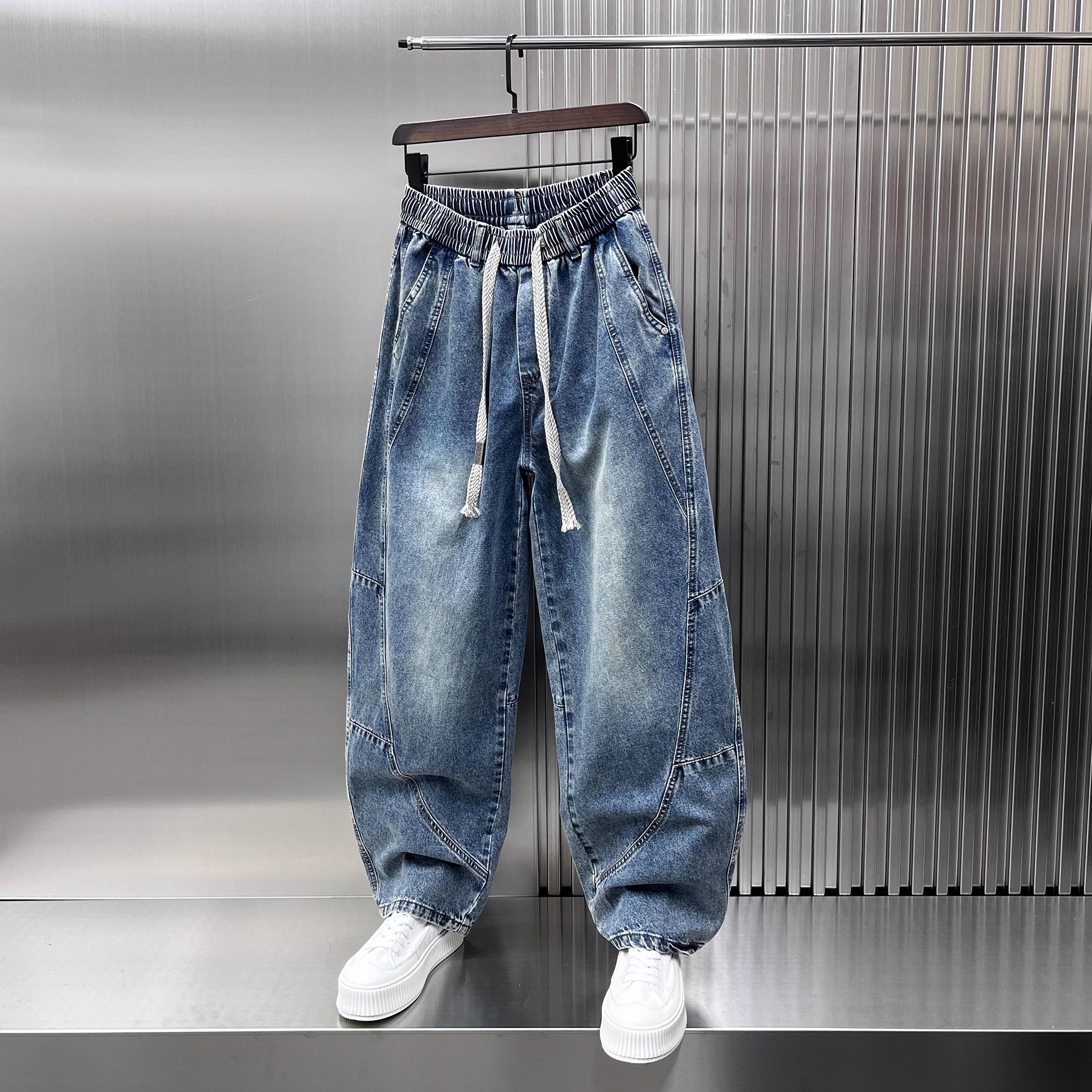 大码高街痞帅水洗弯刀牛仔裤男士