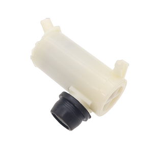 适用宝骏730 560前雨刮玻璃水喷水壶喷水电机雨刷器马达配件