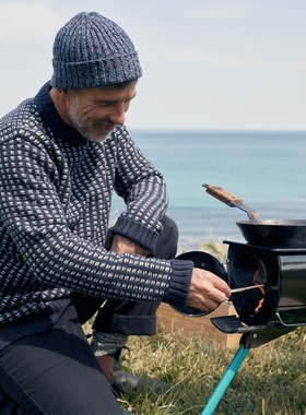 英伦se@s@1t  男款 羊毛混纺圆领纹理厚款针织衫 D636