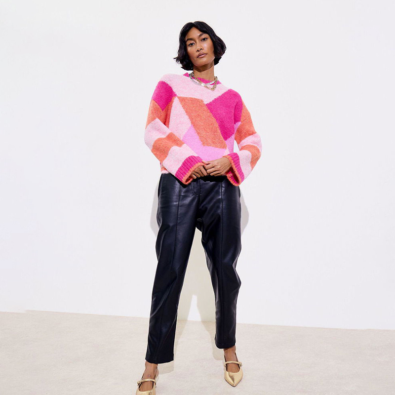 英伦美学OB 女款 几何图案圆领落肩蓬松针织衫 D584