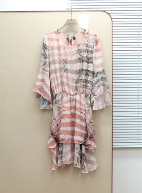 意大利奢品Tru撤柜 女款 飘带领印花连衣裙 B944