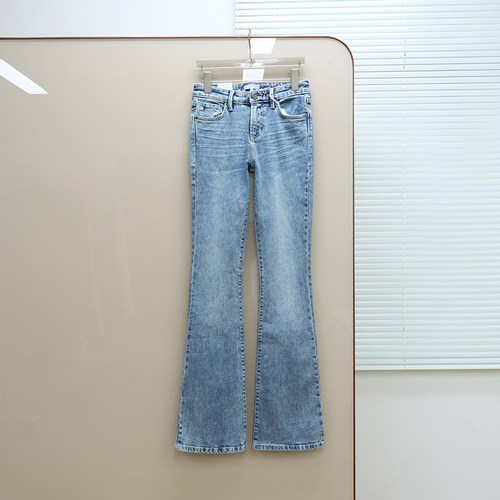 美式丹宁DJ 女款 蓝色洗水微喇磨破微喇牛仔裤 D256