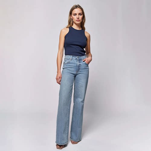 美式丹宁DJ 女款 浅蓝洗水中腰阔腿剪边牛仔裤 D277