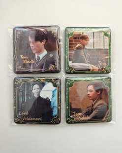 [官方正版]哈利波特极梦岛汤姆里德尔徽章吧唧movic谷美拍立得