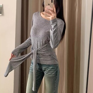 欧美辣妹风设计感绑带收腰长袖 T恤女收腰显瘦小个子气质圆领上衣