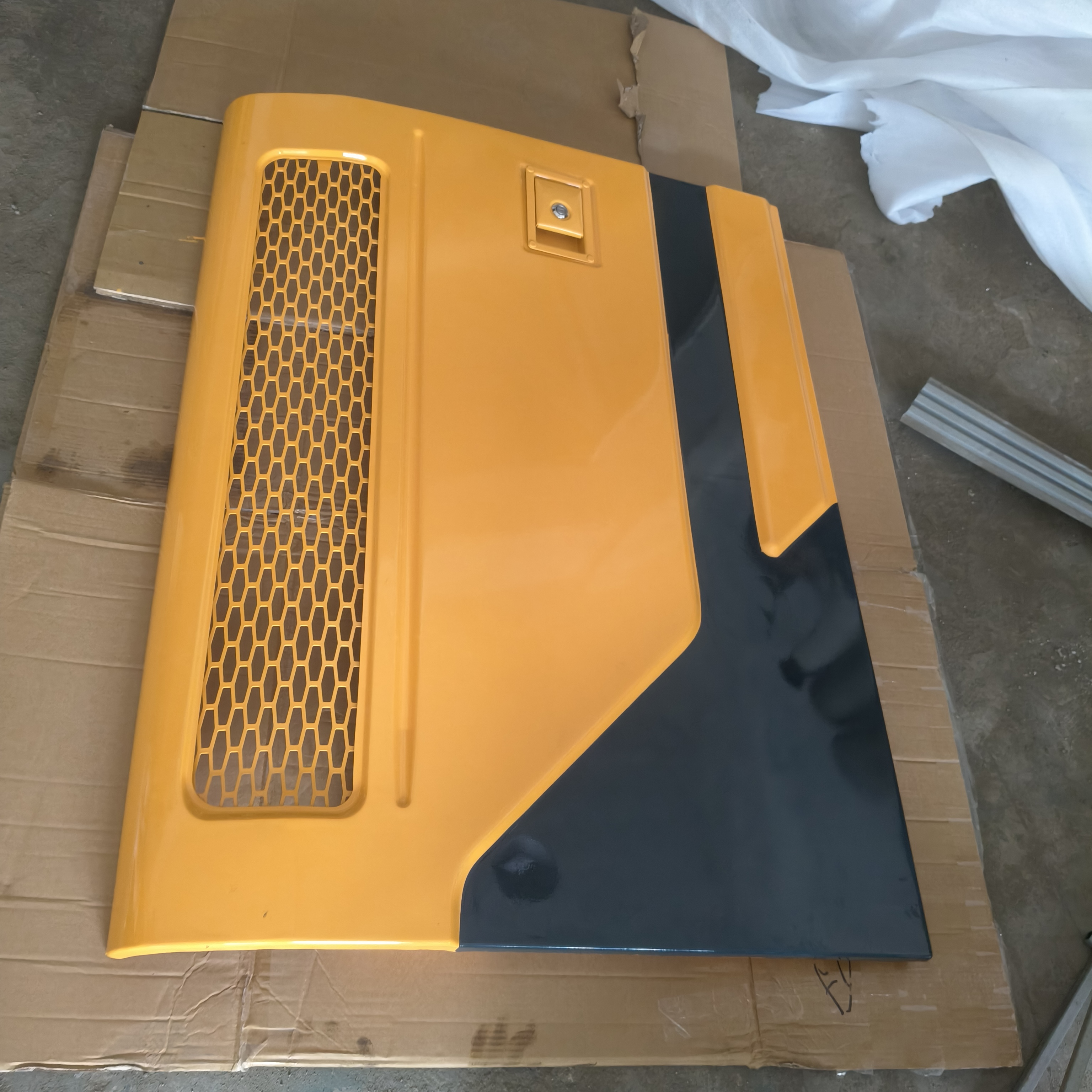现代HX430 HX380 HX330挖机配件边门71K9-52111