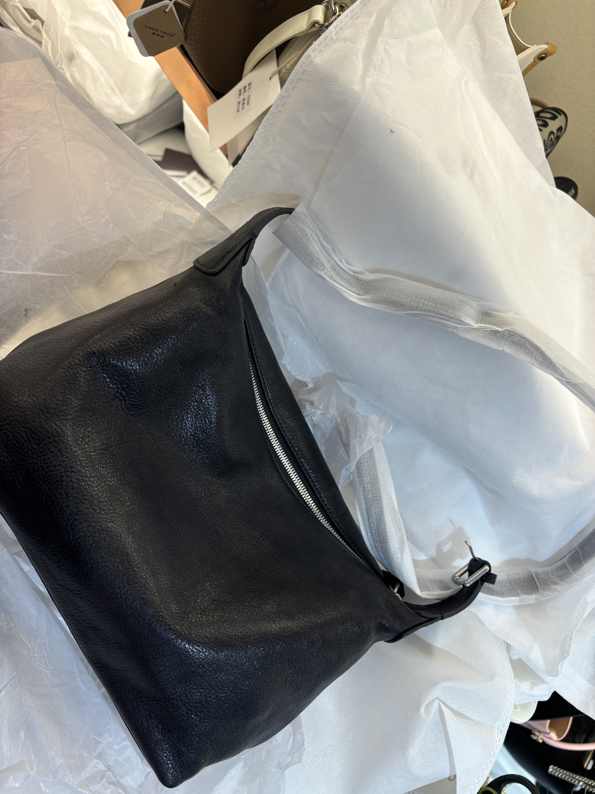 2024新款感腋下单肩百搭女饺子包植鞣牛皮休闲包通勤大容量真皮包