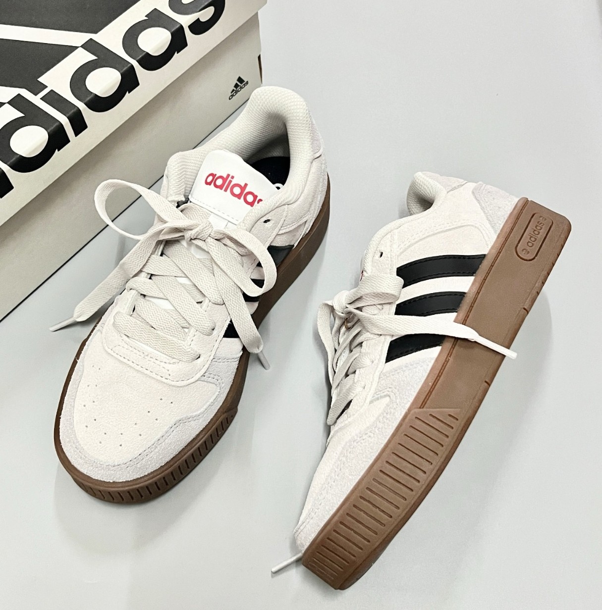 adidas D-PAD 牛剖层革皮革合成革 Classic 舒适百搭小锯齿  灰色
