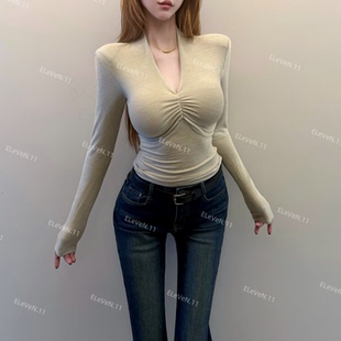 纯欲性感双面绒V领褶皱垫肩长袖T恤女秋冬辣妹修身显瘦打底衫上衣