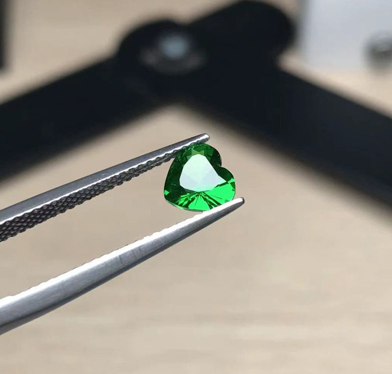 98克拉天然沙弗莱石钙铝榴石定制镶嵌心形戒指项坠女款