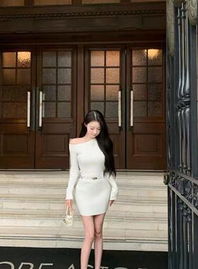 Kikimy欲界捕手轻松打造沙漏曲线 秋冬氛围针织连衣裙女内搭