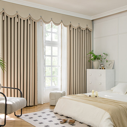 奶油风窗帘全遮光雪尼尔隔热遮阳