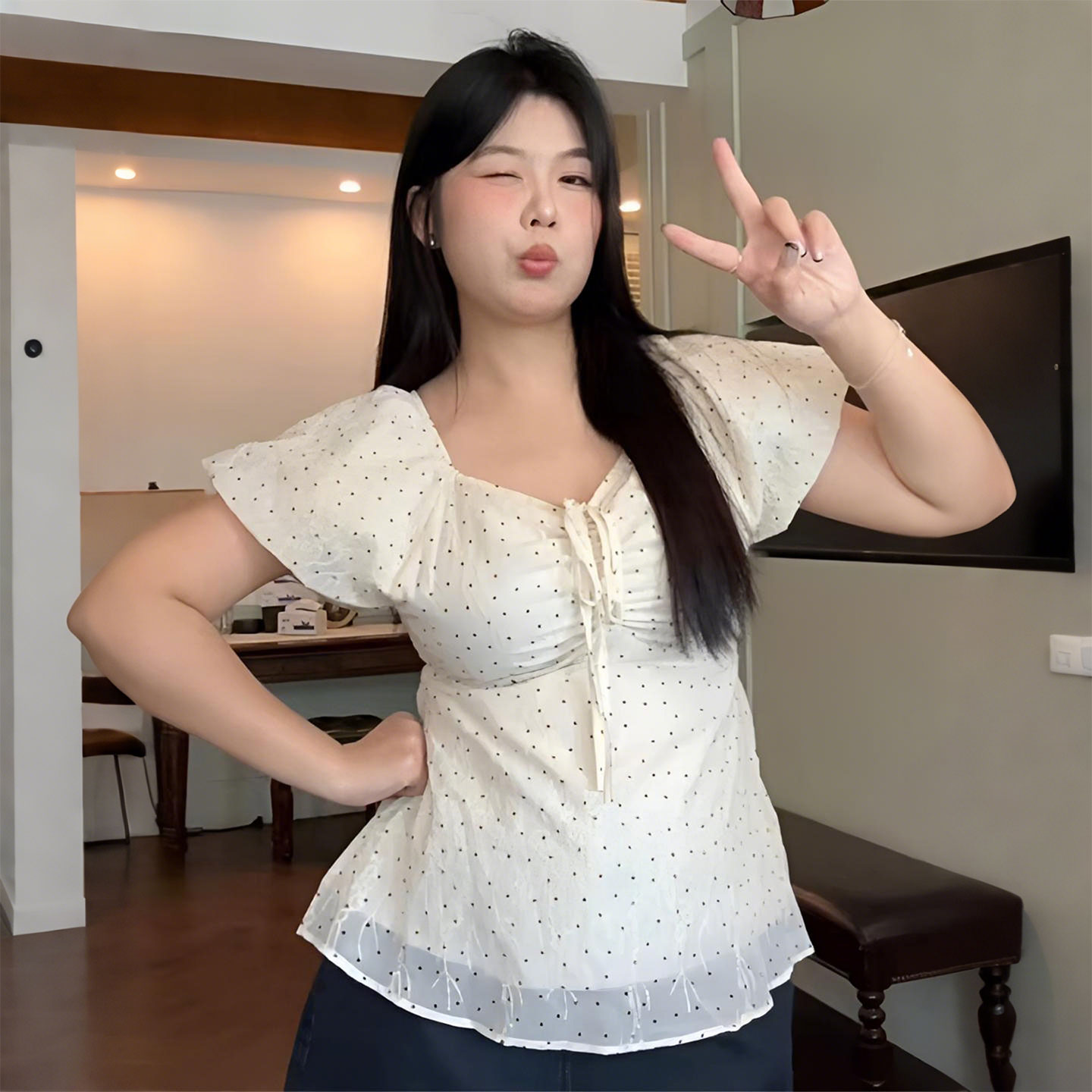大码女装法式复古波点泡泡袖衬衫