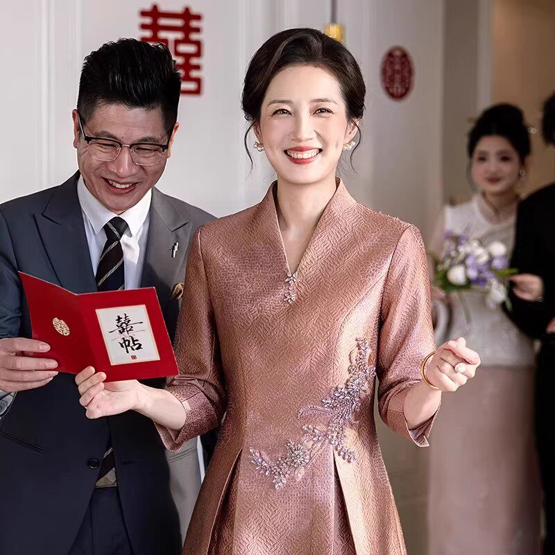 喜妈妈婚宴礼服晚装敬酒服高端气质2026新款高级年轻洋气婆婆喜服