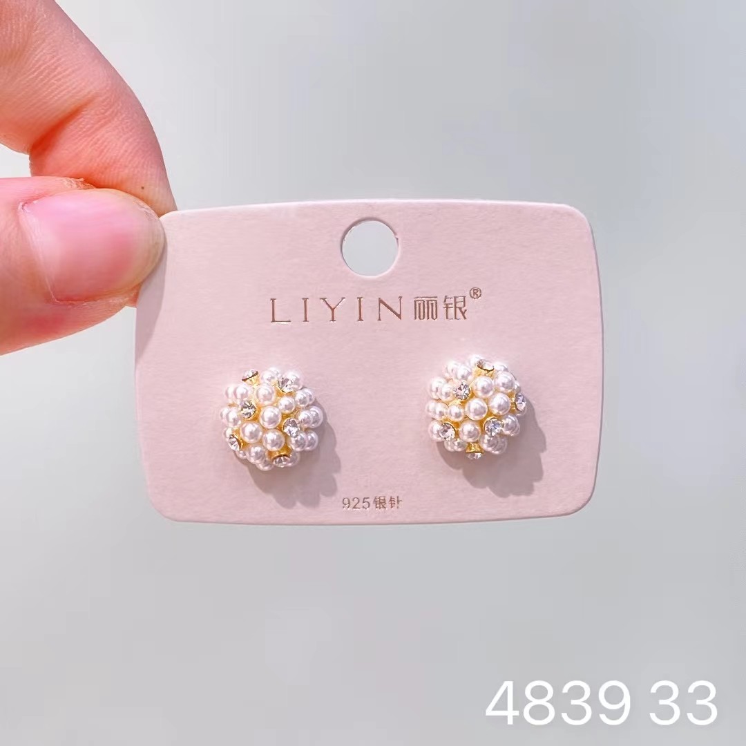 丽银饰品新品S925银针气质时尚锆石珍珠系列轻奢圆形镶钻气质耳饰