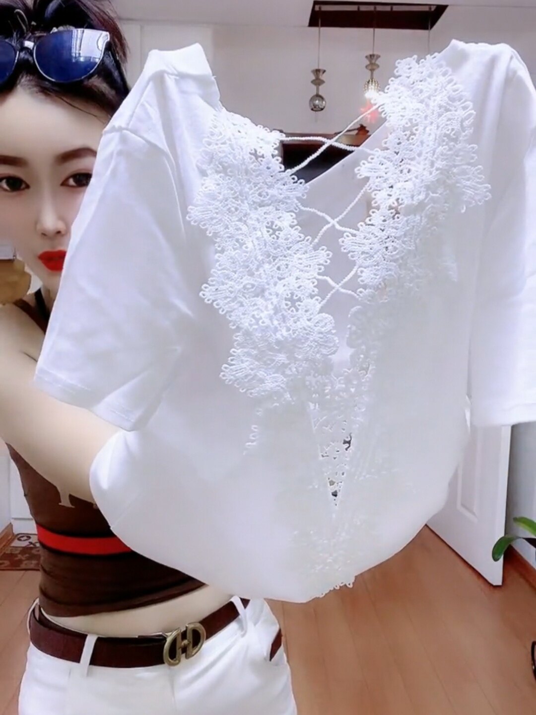 V领短袖T恤女夏修身显瘦白色美背衫薄款常规款上衣洋气半袖T恤