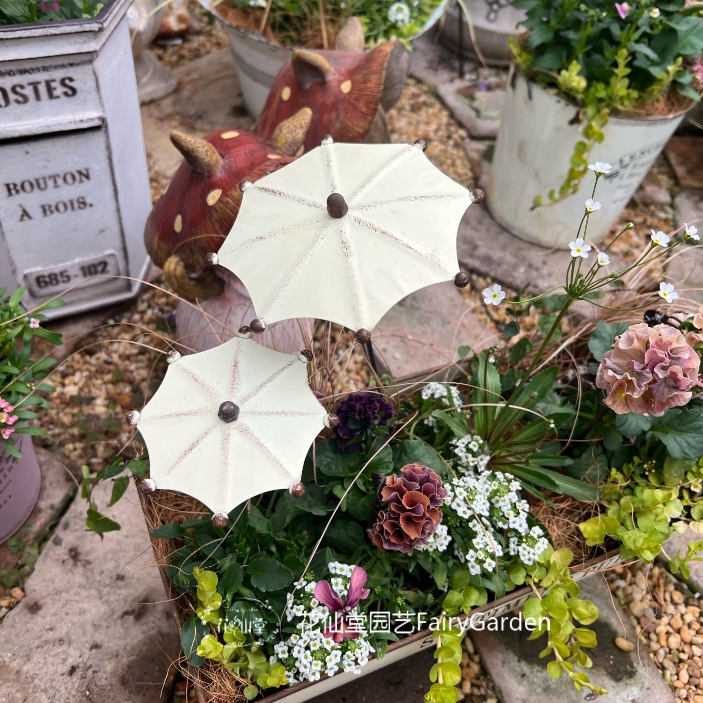 复古做旧铁艺小雨伞花插花园阳台花盆装饰品摆件园艺杂货花仙堂,家居饰品,户外/庭院摆件,淘宝优惠券,粉丝福利购,淘宝优惠卷