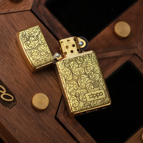 Zhibao Ligher подлинный Zhibao Tangcao Eightyear Old Shop 16 Цвета Zhibao Tang Cao Zippo Подлинное латунное волокно -воздушное угольное и нефтяная узкая машина узкая машина