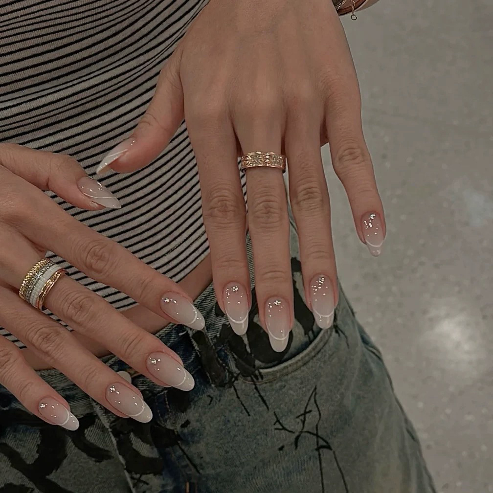 金金酱简约乳白渐变气质款美甲高级感手工定制穿戴甲