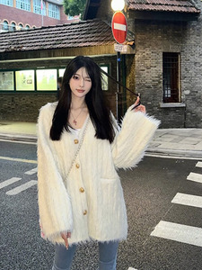 rouje kelly2023年早秋新款慵懒风水貂绒小香风V领毛衣针织开衫女