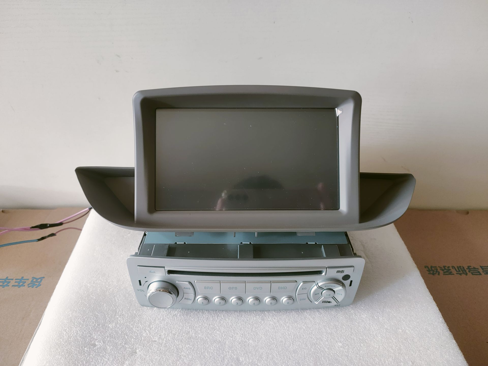 标致308原厂风格DVD导航一体机中控大屏倒车影像行车记录仪