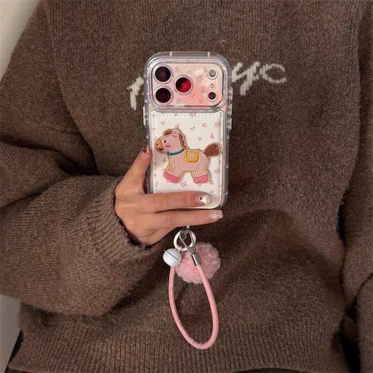 半糖壳野ins皮纹白底粉碎花刺绣小马苹果17pormax手机壳iiPhone16pro腕带15防摔14pro新款13防摔17保护套,3C数码配件,手机保护套/壳,淘宝优惠券,粉丝福利购,淘宝优惠卷